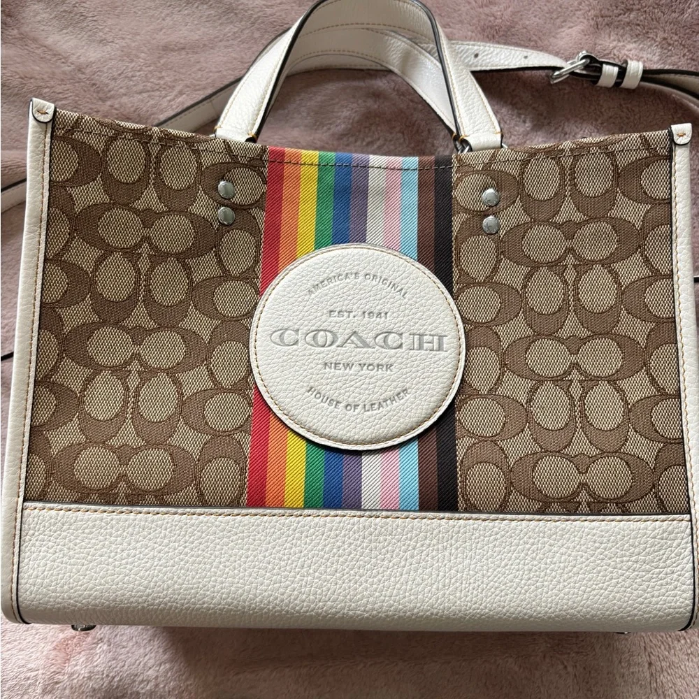 Coach Dempsey Carryall in Signature Jacquard with Rainbow Strip & Patch Pride - Picture 5 of 14